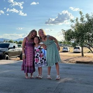 Meet your Posher, Holly